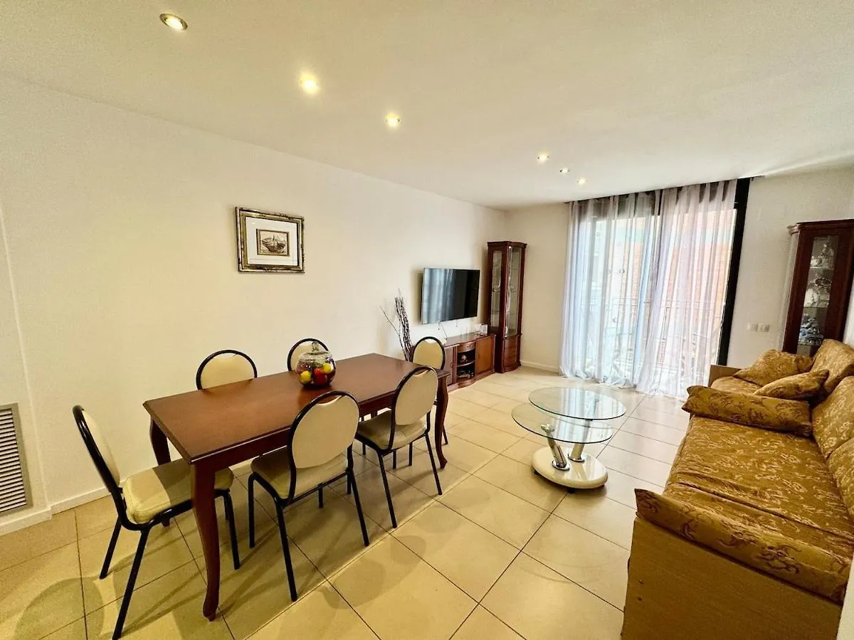 Apartment In Lloret De Mar With Pool And Parking
