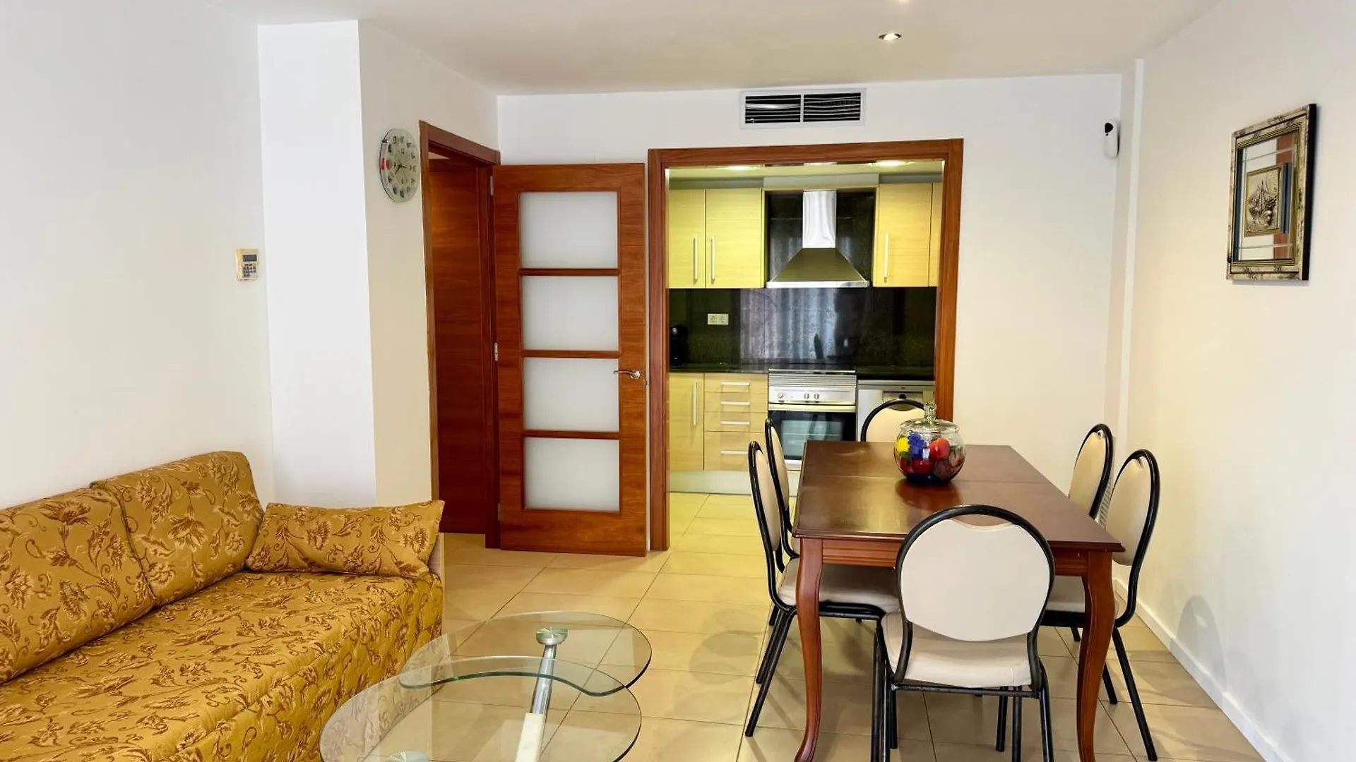 Apartment In Lloret De Mar With Pool And Parking 스페인