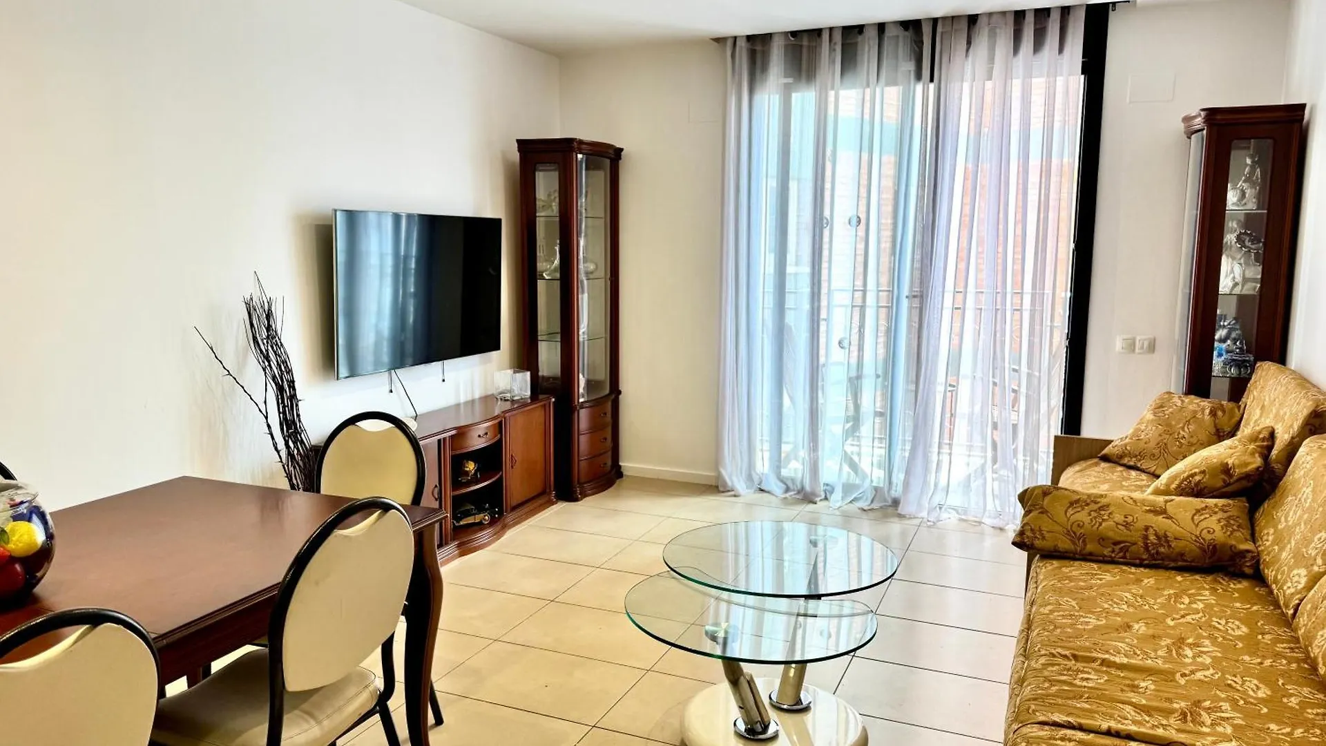 Apartment In Lloret De Mar With Pool And Parking